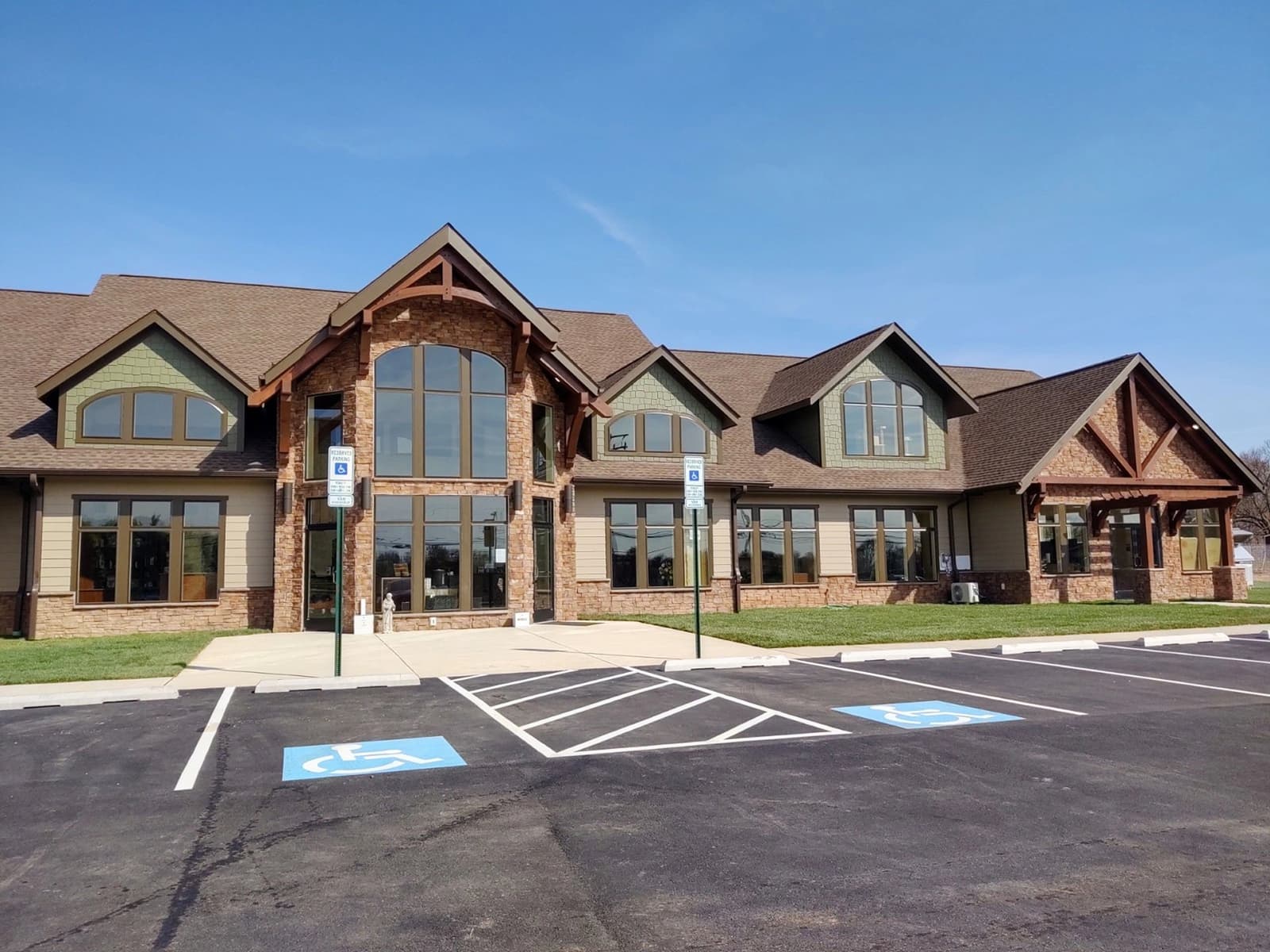 Veterinary Clinic & Animal Hospital Roofing