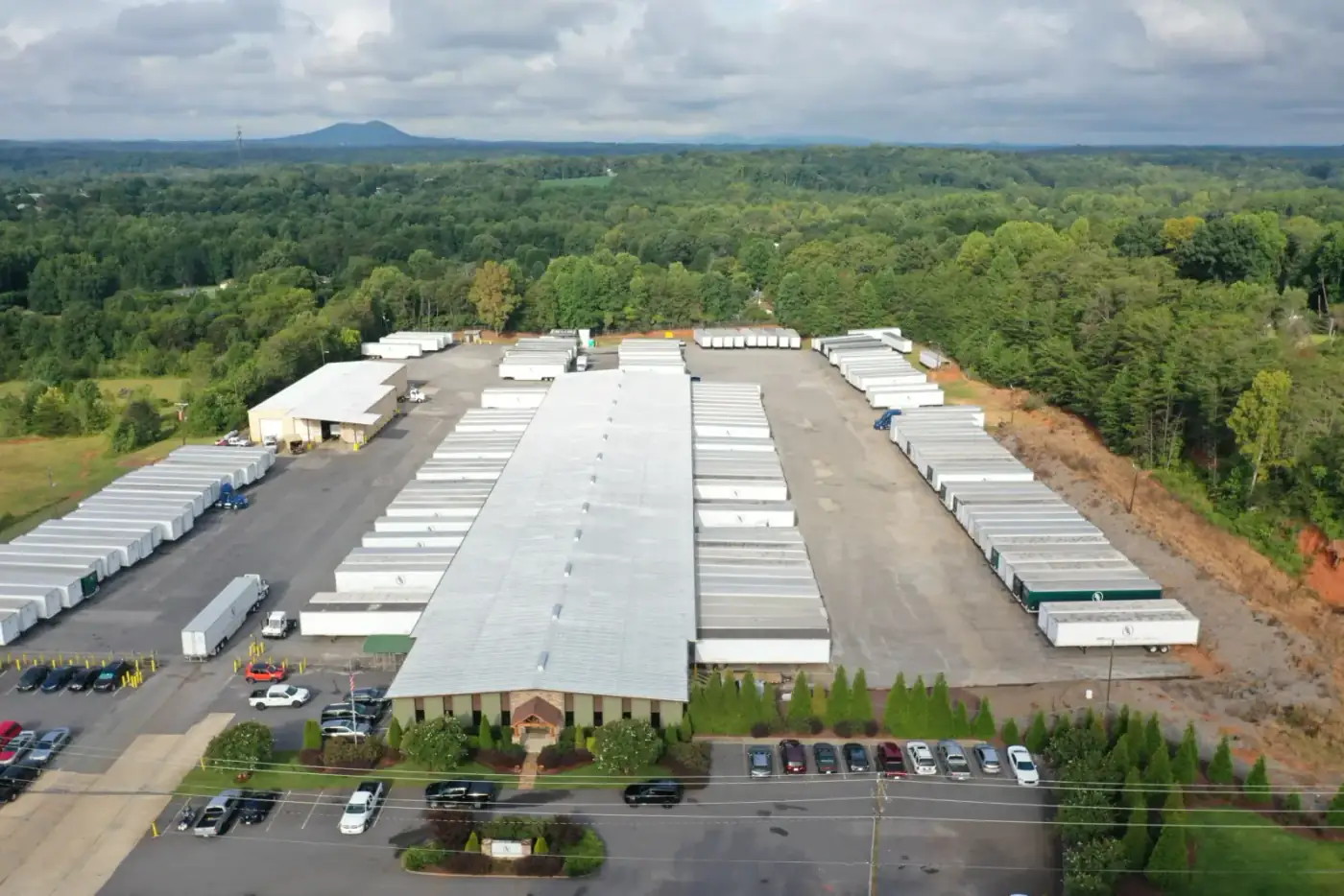 Warehouse and Distribution Center Roofing